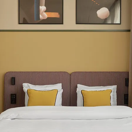 Bob W Kamppi Szálloda 4*