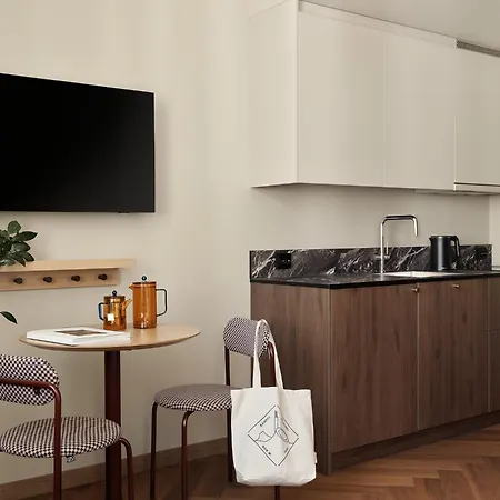 Bob W Kamppi Helsinky