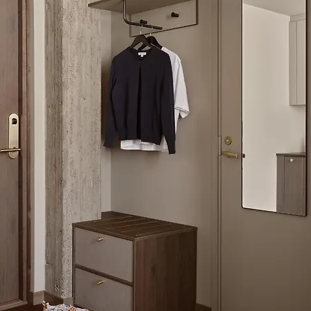 Bob W Kamppi Otel 4*