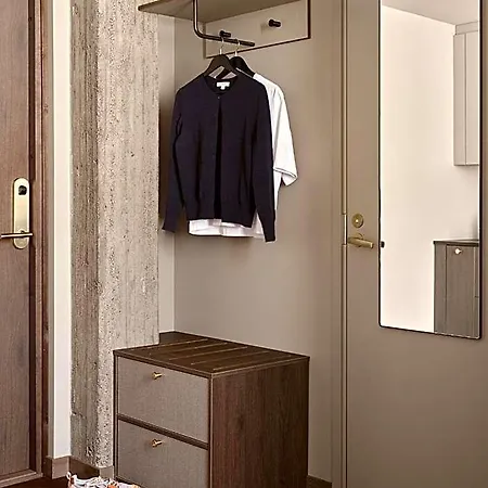 Hotelli Bob W Kamppi 4*