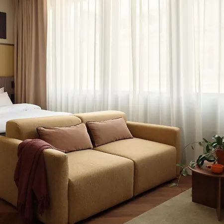 Bob W Kamppi Hotel