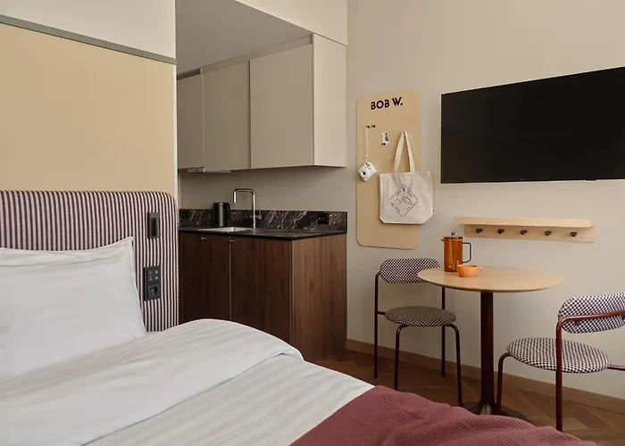 Bob W Kamppi Hotelli 4*